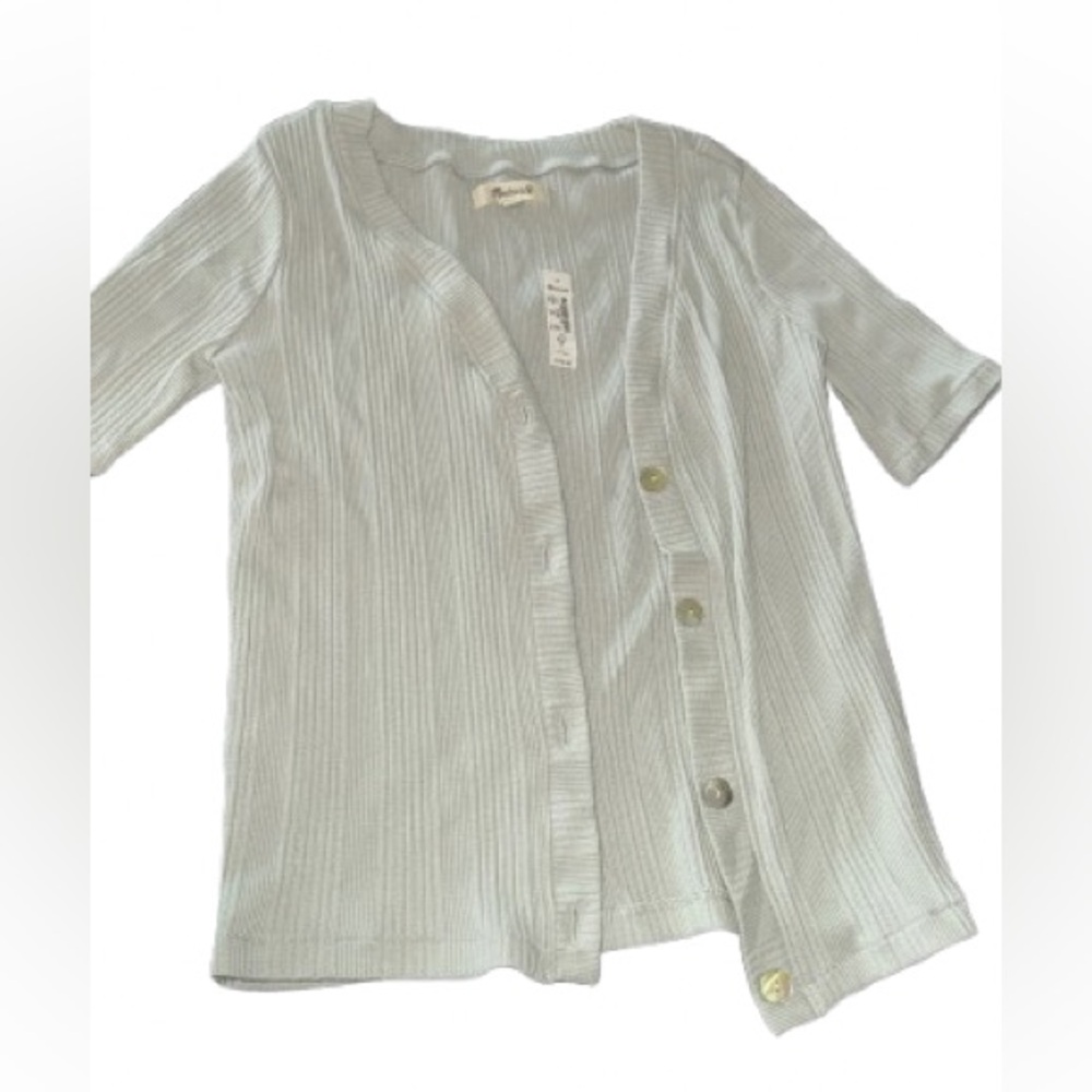 Madewell short sleeved cardigan in a light sage green ribbed iridescent buttons